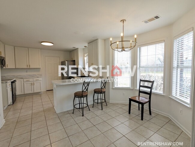 Building Photo - Luxury 3 Bedroom / 2.5 Bath - Lakeland, Tn...