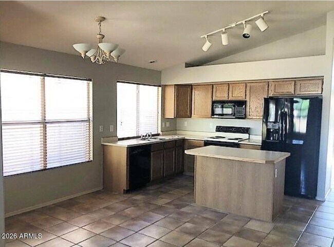 Building Photo - 150 S Cobblestone Dr
