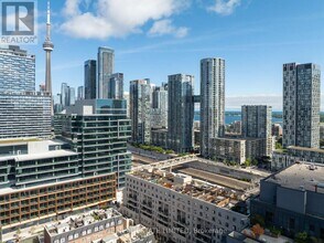 Building Photo - 550 Front St W