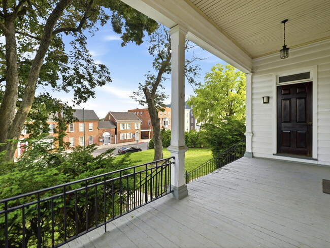 Building Photo - Charming 2-Bedroom, 2-Bath First-Floor Residence in a Beautifully Renovated Historic Home