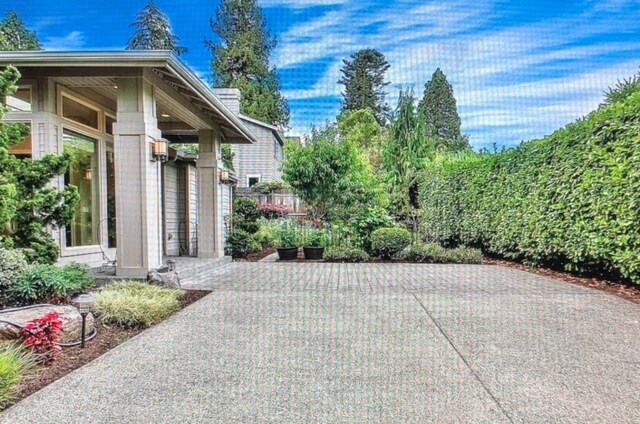 Foto del edificio - 1028 84th Ave NE