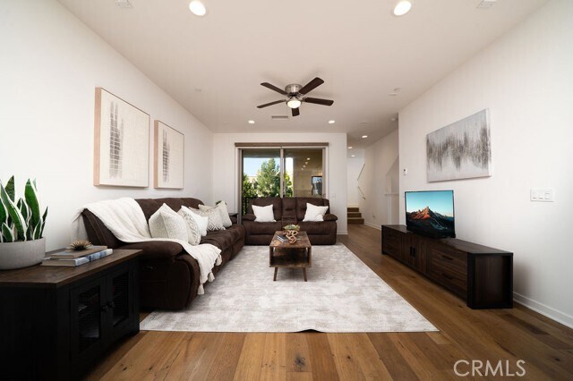 Building Photo - 122 Cadence