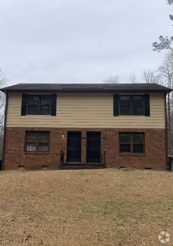 Building Photo - 1405 Harth Dr