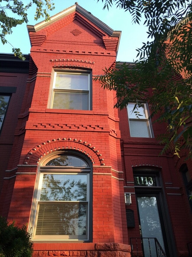 Building Photo - 1113 Independence Ave SE