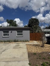 Building Photo - 1711 W Carmen St