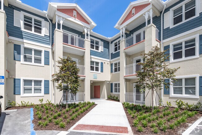Entrada del edificio - Lofts at Bahama Village