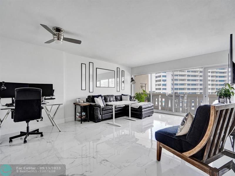 Primary Photo - 2100 S Ocean Dr