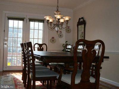 Foto del edificio - 8041 Trevor Pl