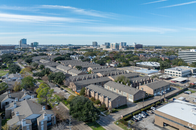 9800 Pagewood Ln - Westchase Forest Townhomes