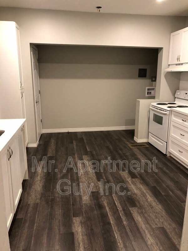 Photo du bâtiment - 163 E 5th St