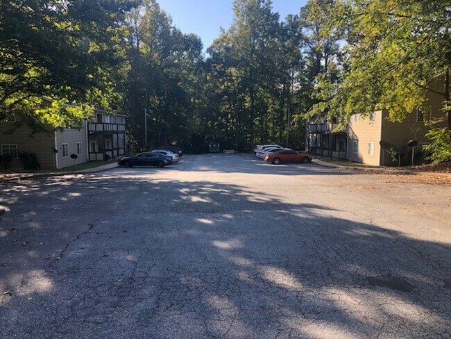 Building Photo - 38 Greenbriar