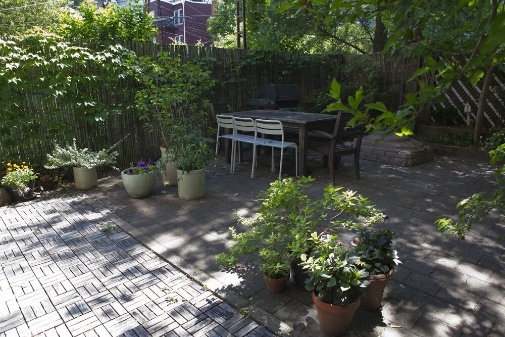 Primary Photo - 949 Lorimer St