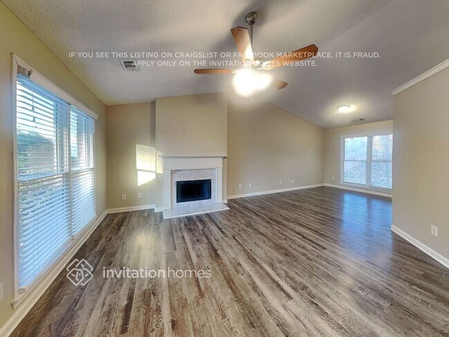 Foto del edificio - 3024 Heathgate Ct