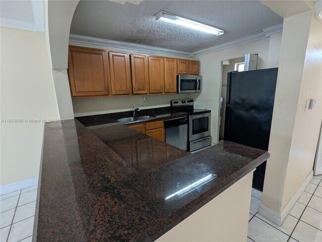 Foto del edificio - 7960 N Colony Cir