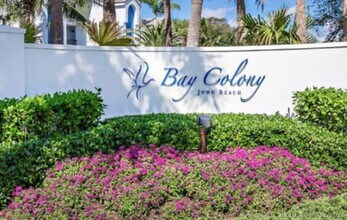 Building Photo - 133 Bay Colony Dr N