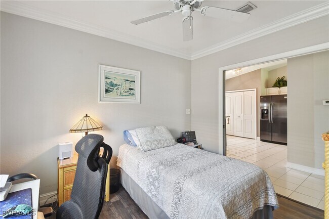 Foto del edificio - 9165 Michael Cir