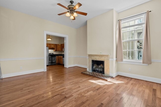 Building Photo - 403 Dinwiddie St