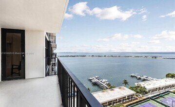 Building Photo - 1865 Brickell Ave