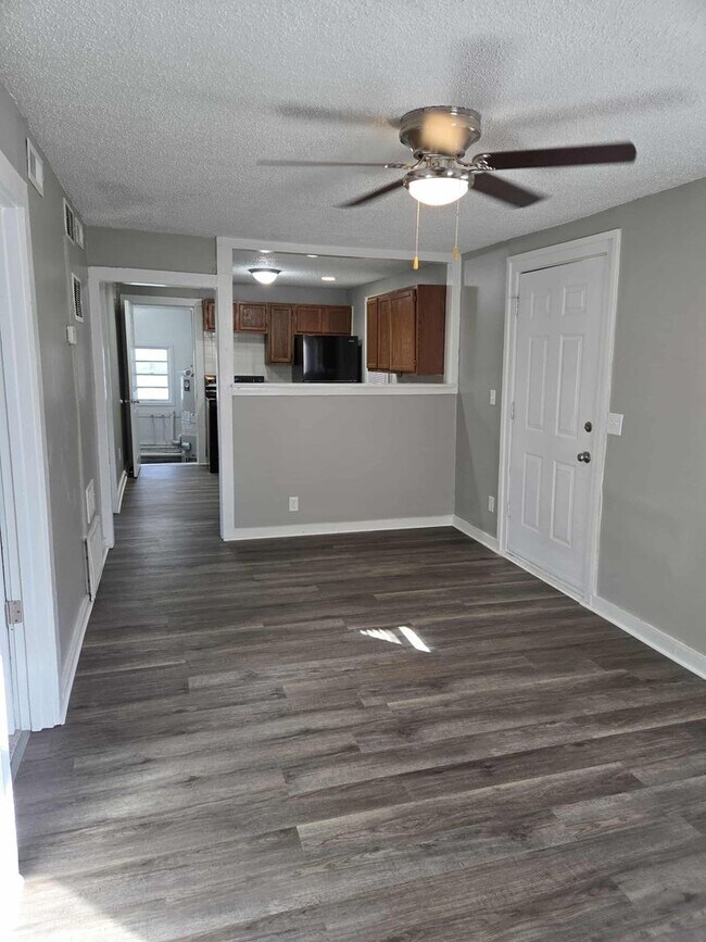 Foto del edificio - 1428 S St Francis