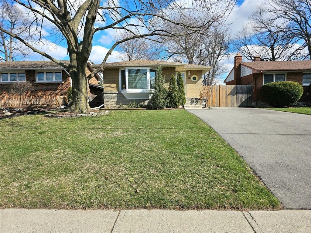 37 Kingslea Dr, Hamilton, ON L8T 3Z8 House for Rent in Hamilton, ON