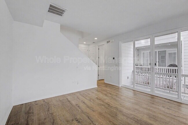 Foto del edificio - 9664 Waco St