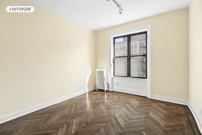 Foto del edificio - 880 W 181st St