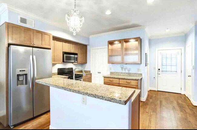 Foto del edificio - 1602 Elgin St