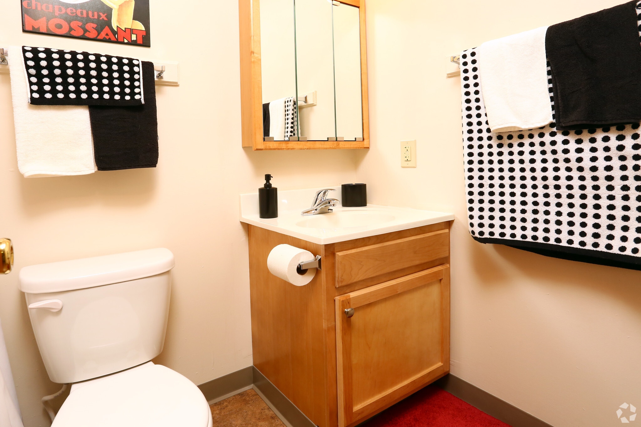 Kent Village Apartments – photo 5