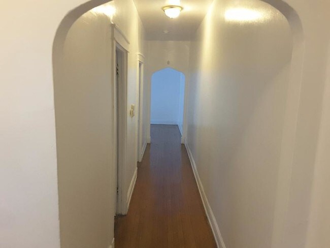 Foto del edificio - 7127 S Merrill Ave