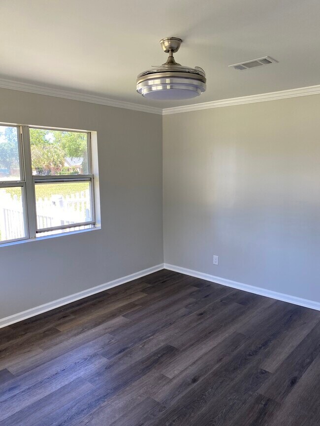 Foto del edificio - Beautiful 1/1 Duplex in Biloxi, MS