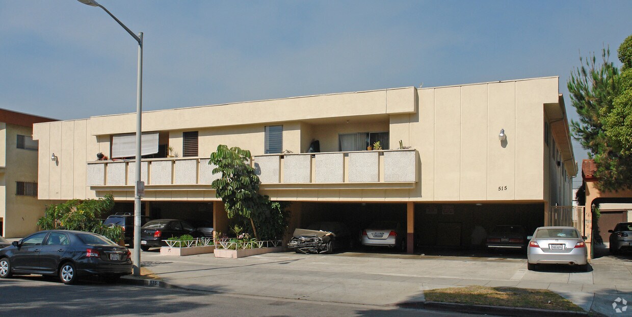 Primary Photo - 515 N Alfred St