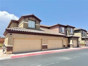 Building Photo - 6868 Sky Pointe Dr