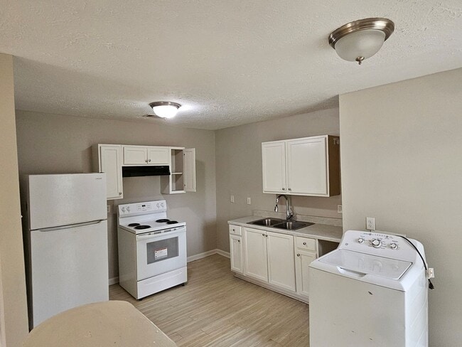 Photo - Lawrence Rd 227-229 (Duplex) Apartment
