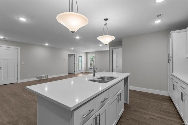 Building Photo - 112 Beechwood Ln