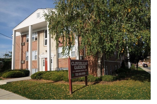 Building Photo - Cloverleaf Gardens