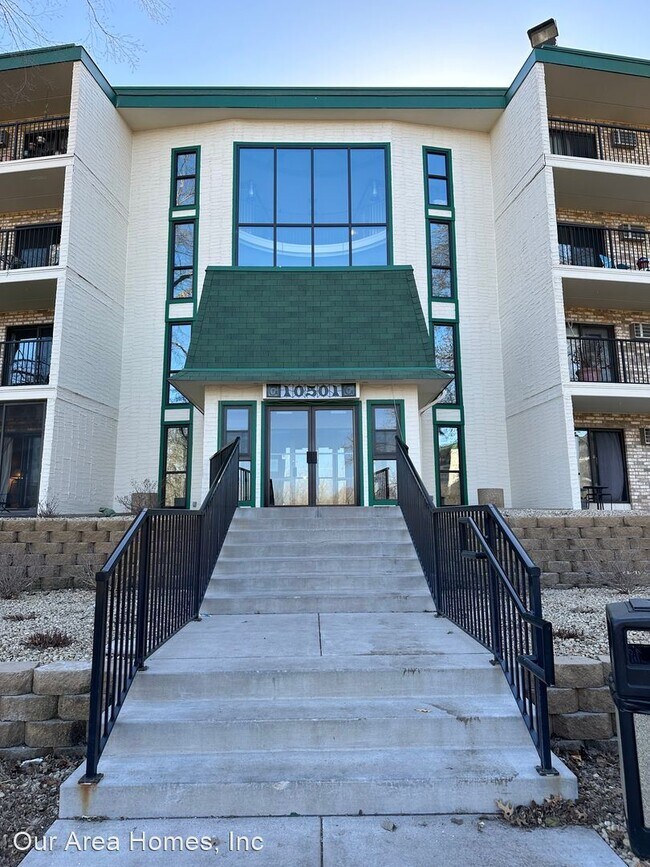 Building Photo - 2 br, 2 bath House - 10501 Cedar Lake Rd #418