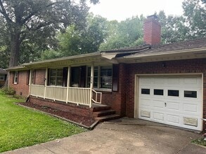 Building Photo - 229 Bridgeview Cir
