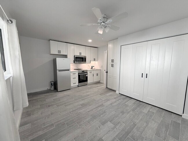Foto del edificio - 319 Beach Rd
