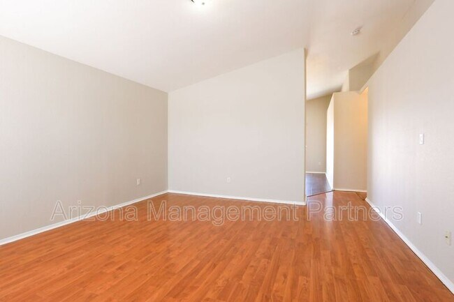Building Photo - 9236 W Santa Cruz Blvd