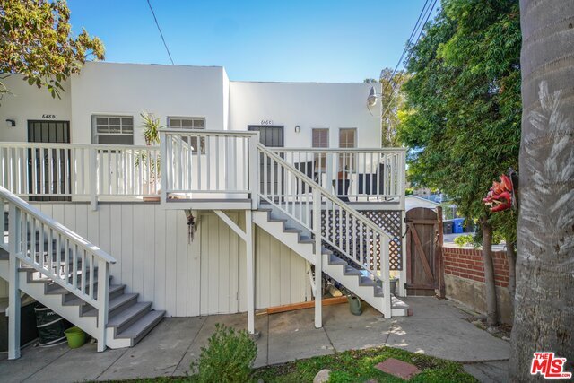 Building Photo - 646 Ocean Park Blvd