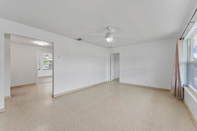 Photo - 4331 Birdwood St House