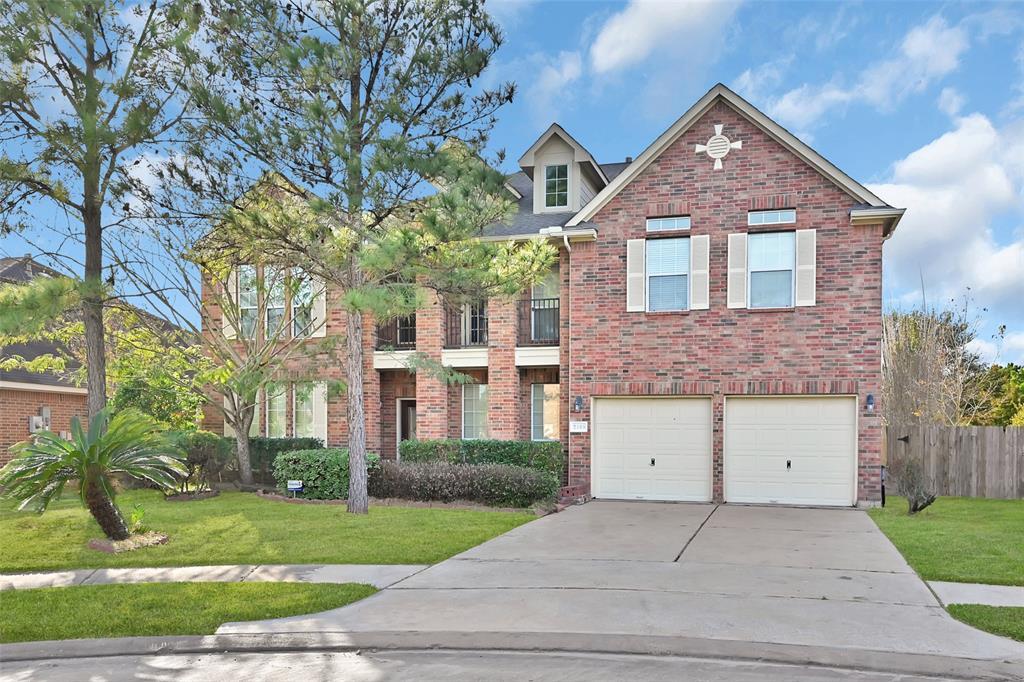 Foto principal - 2104 Rushing Spring Dr