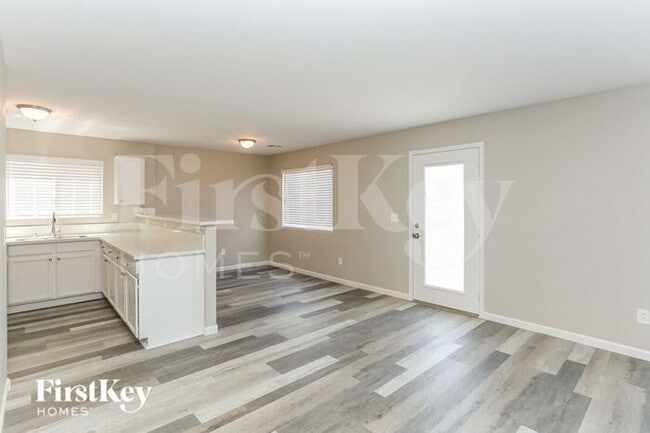 Building Photo - 3309 Idaho Springs St
