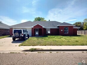 Building Photo - 1808 Erinn Pl