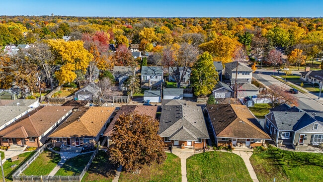 Building Photo - 5751 Xerxes Ave S