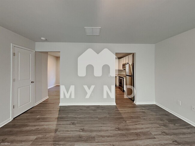 Foto del edificio - 3 br, 2.5 bath Townhome - 1824 Carrington Dr