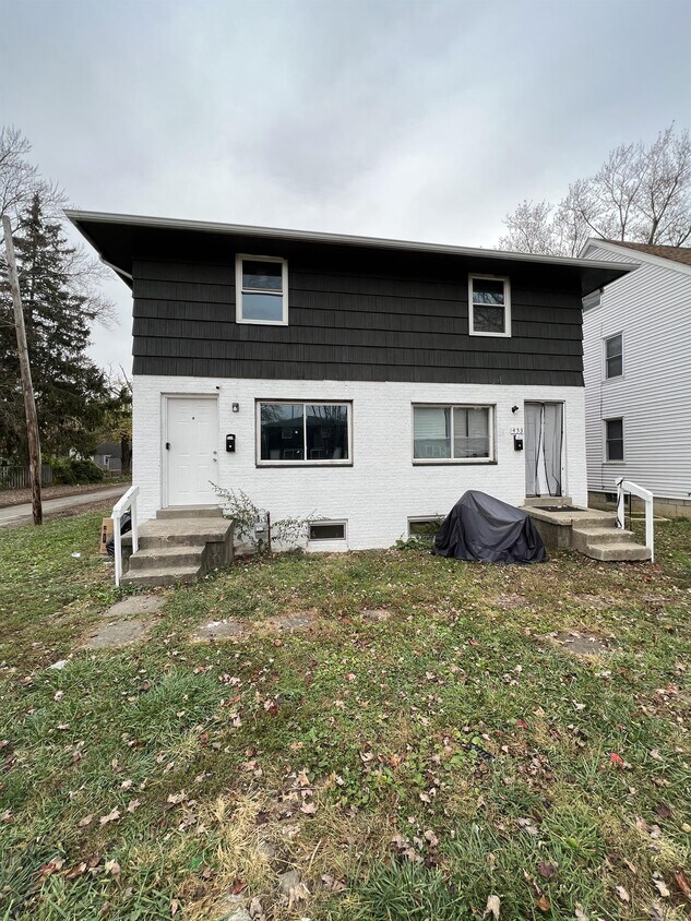 455 S Napoleon Ave, Columbus, OH 43213 Townhome Rentals in Columbus