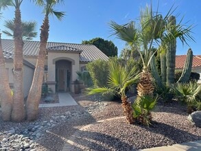 Building Photo - 871 W Cherrywood Dr
