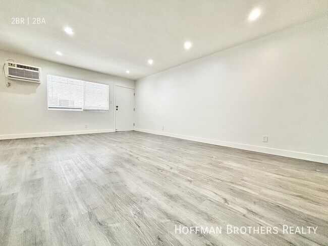 Building Photo - 5311 Hermitage Ave