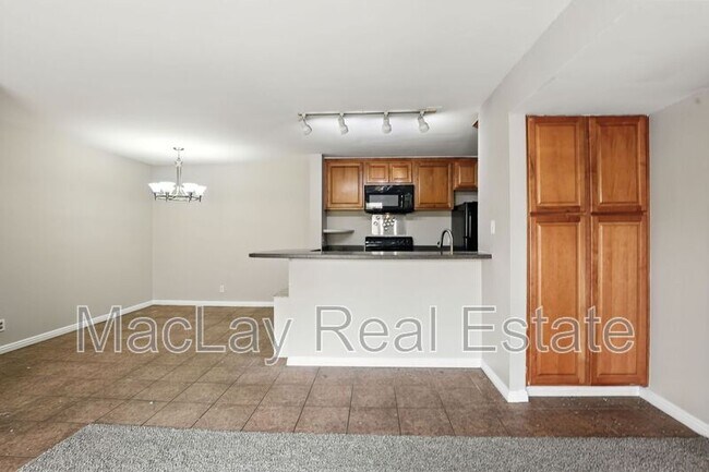 Foto del edificio - 8055 E Thomas Rd